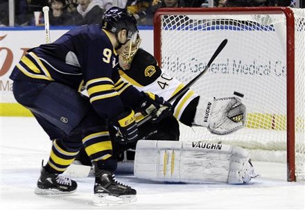 Derek Roy, Tuukka Rask