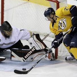87672_Ducks_Predators_Hockey