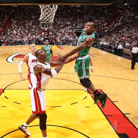 rajon-rondo-dunk-bosh1