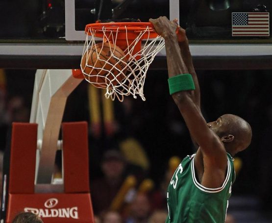 garnett alley oop bulls