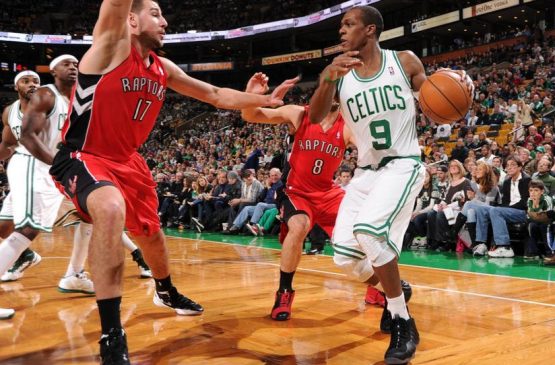 rondo about to throw the alley oop to wilcox