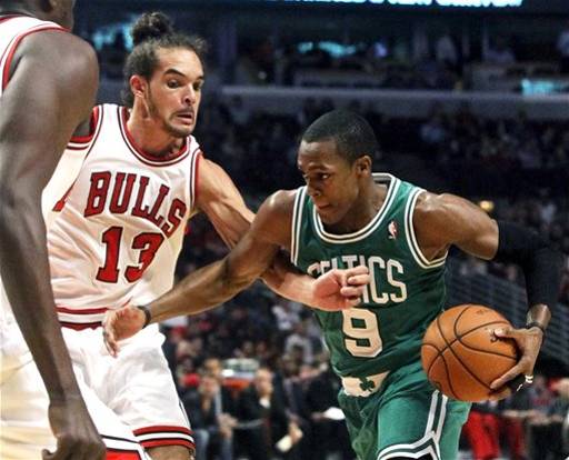 rondo drives against bulls