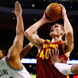 collins defending cavs