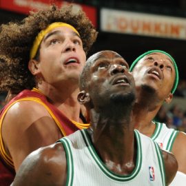 Cleveland Cavaliers v Boston Celtics