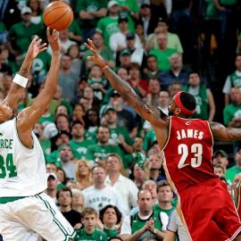 paul-pierce-lebron-james-2008