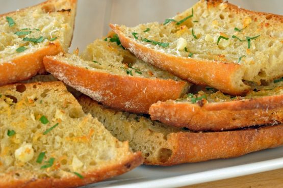 garlic-bread-cu_edited-2-1024x680