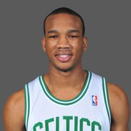 avery bradley headshot