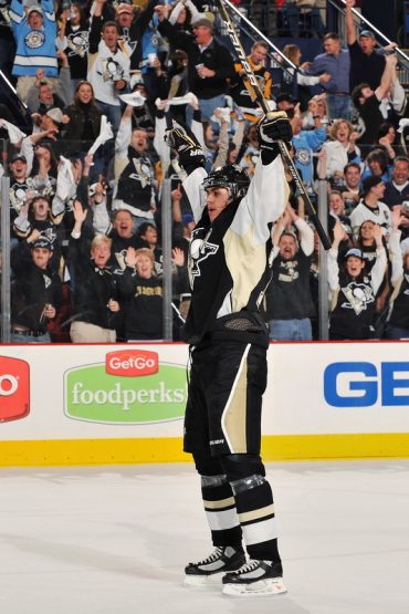 c6b8ab95ddfdff35280d20c1a440d987-getty-90955916_js150_st_louis_blue