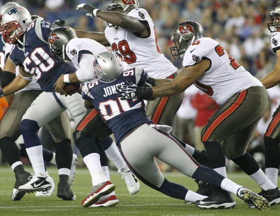 chandler jones sack buccaneers