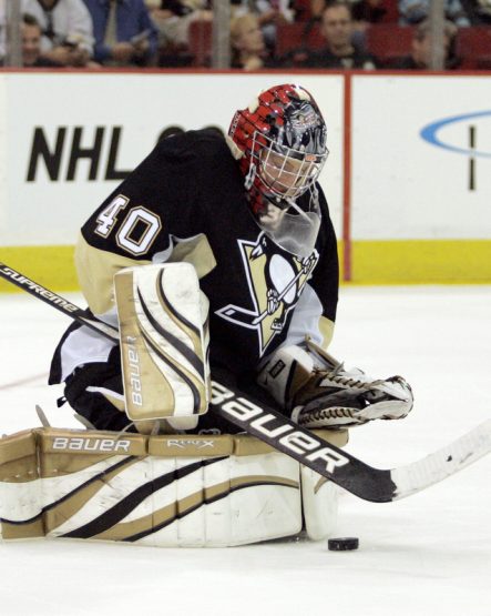 e19b1a20b857f338eba9885f45d4c116-getty-90736655ja018_columbus_penguins