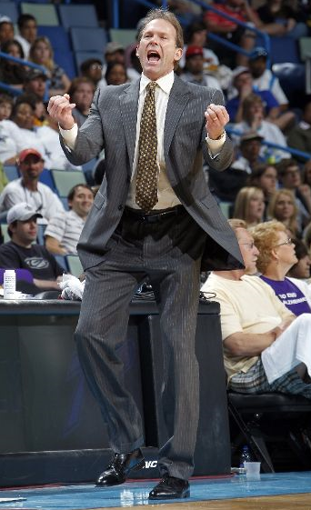 rambis yelling