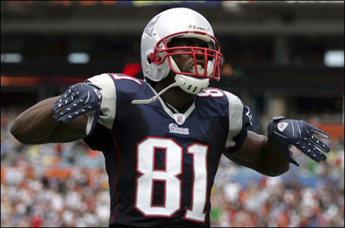 randy_moss_wrists