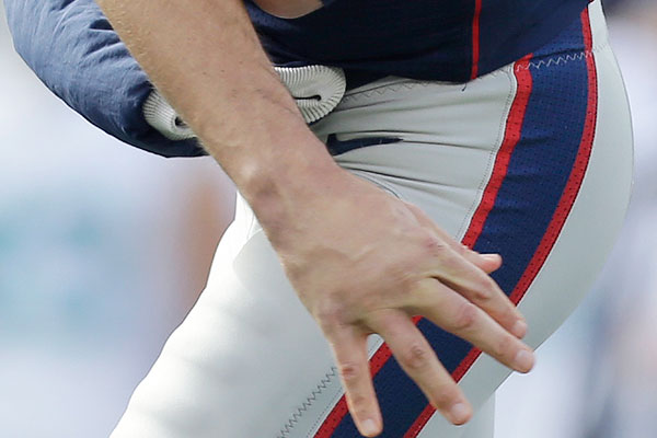 tom brady hand