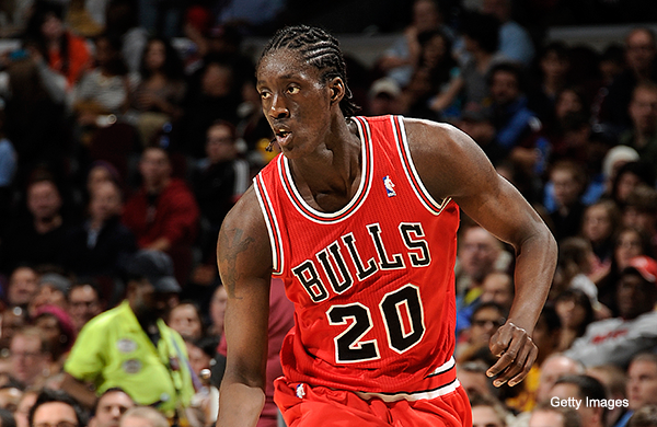 tony-snell-dribbling