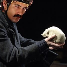 tosuffertheslingsandparros