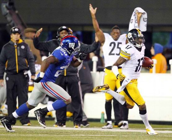 11.4.12.steelersgiants4mikewallace2
