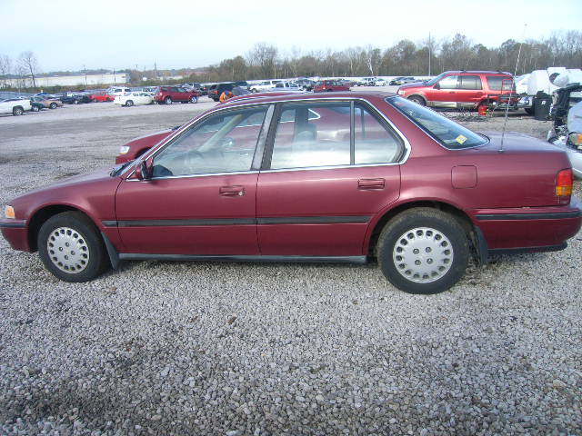 1992maroonhondaaccord(1)