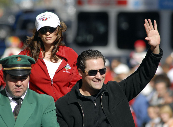 2008PhiladelphiaPhilliesWorldSeriesVictoryU_eBHxxo_Qml