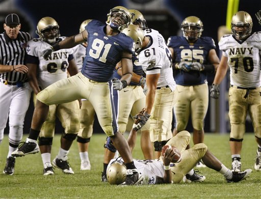 33556_navy_pittsburgh_football_greg_romeus