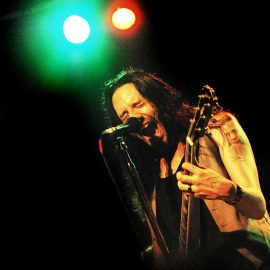 brettdetarjulianatheorymrsmalls08212010