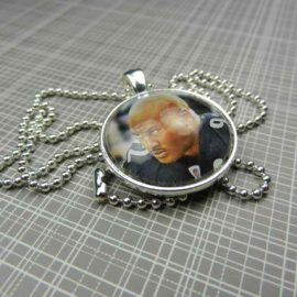 etsysarahpittsburghsportspendantjewelry2