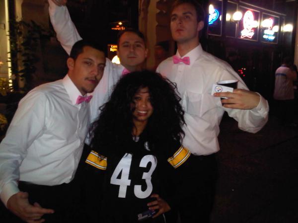 partydownnychalloween2010polamalu