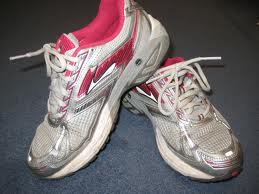 RunningShoes