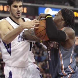 Wallace_against_Casspi