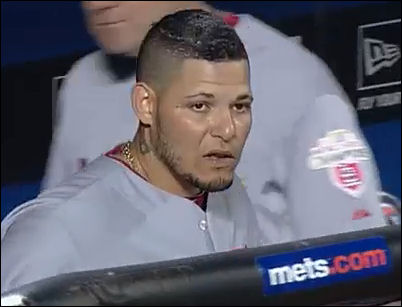 Yadier_Molina_on_deck_2