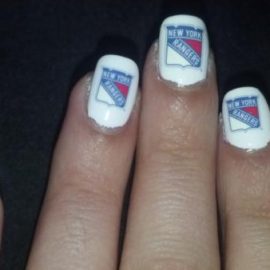 nyrnails2