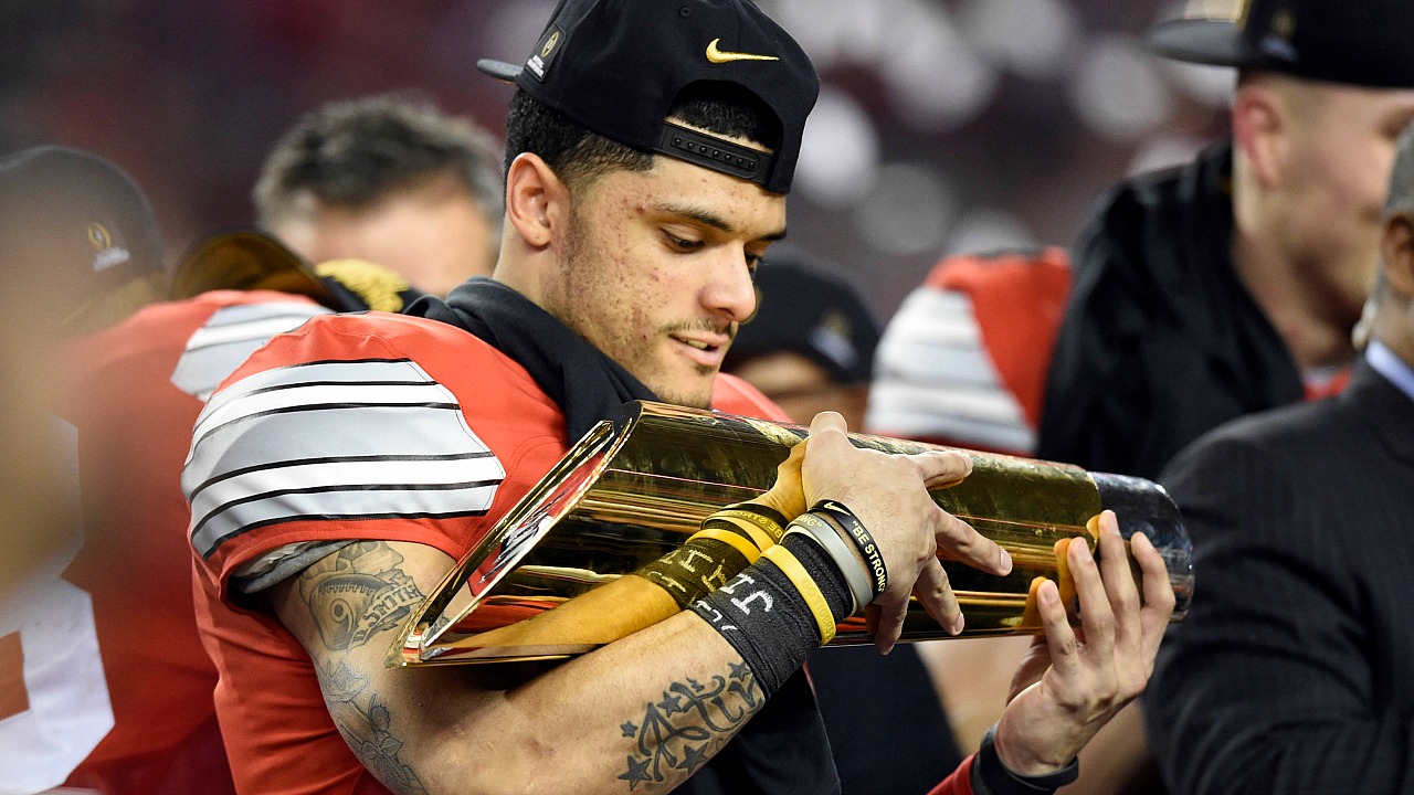 OSU Devin Smith with trophy
