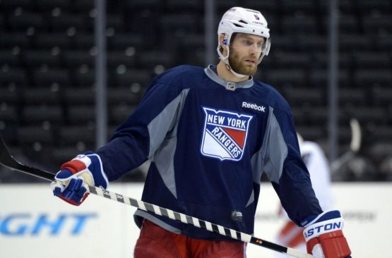 dan-girardi-nhl-stanley-cup-final-new-york-rangers-practice-850x560