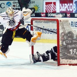 https://twitter.com/PlaneteHockeyco/status/673111603412402176