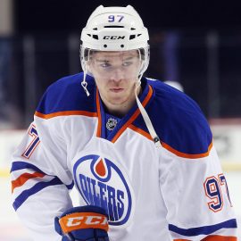Edmonton Oilers v New York Islanders