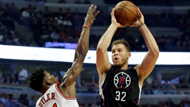 la-sp-clippers-bulls-griffin-wre0032853065-20151210