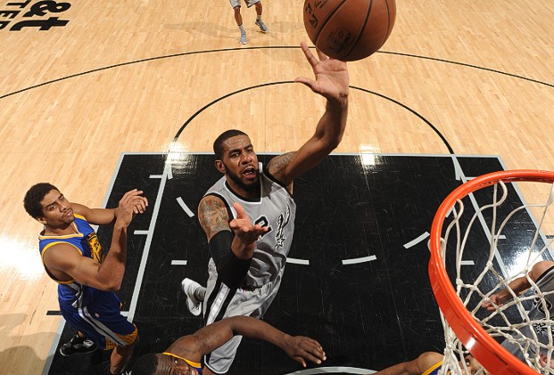 160319225139-lamarcus-aldridge-spurs-shooting-home-t3