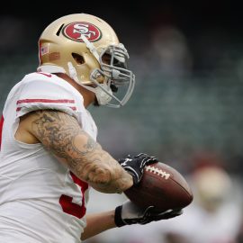 San Francisco 49ers v Oakland Raiders