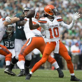 Cleveland Browns v Philadelphia Eagles