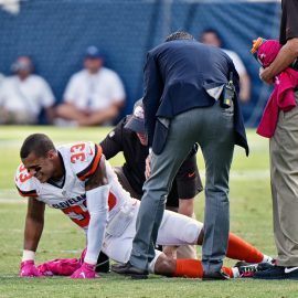 Cleveland Browns v Tennessee Titans