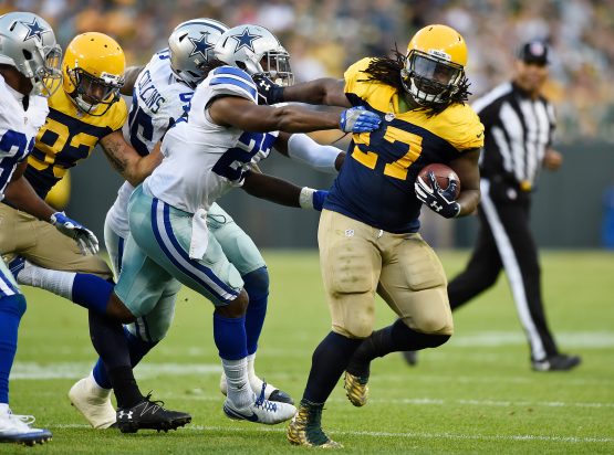 Dallas Cowboys v Green Bay Packers