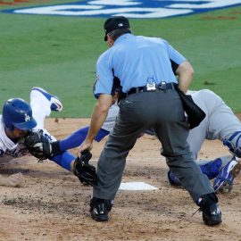 NLCS - Chicago Cubs v Los Angeles Dodgers - Game Four