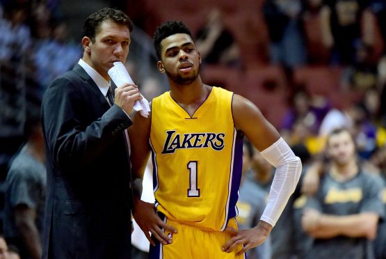 Phoenix Suns v Los Angeles Lakers
