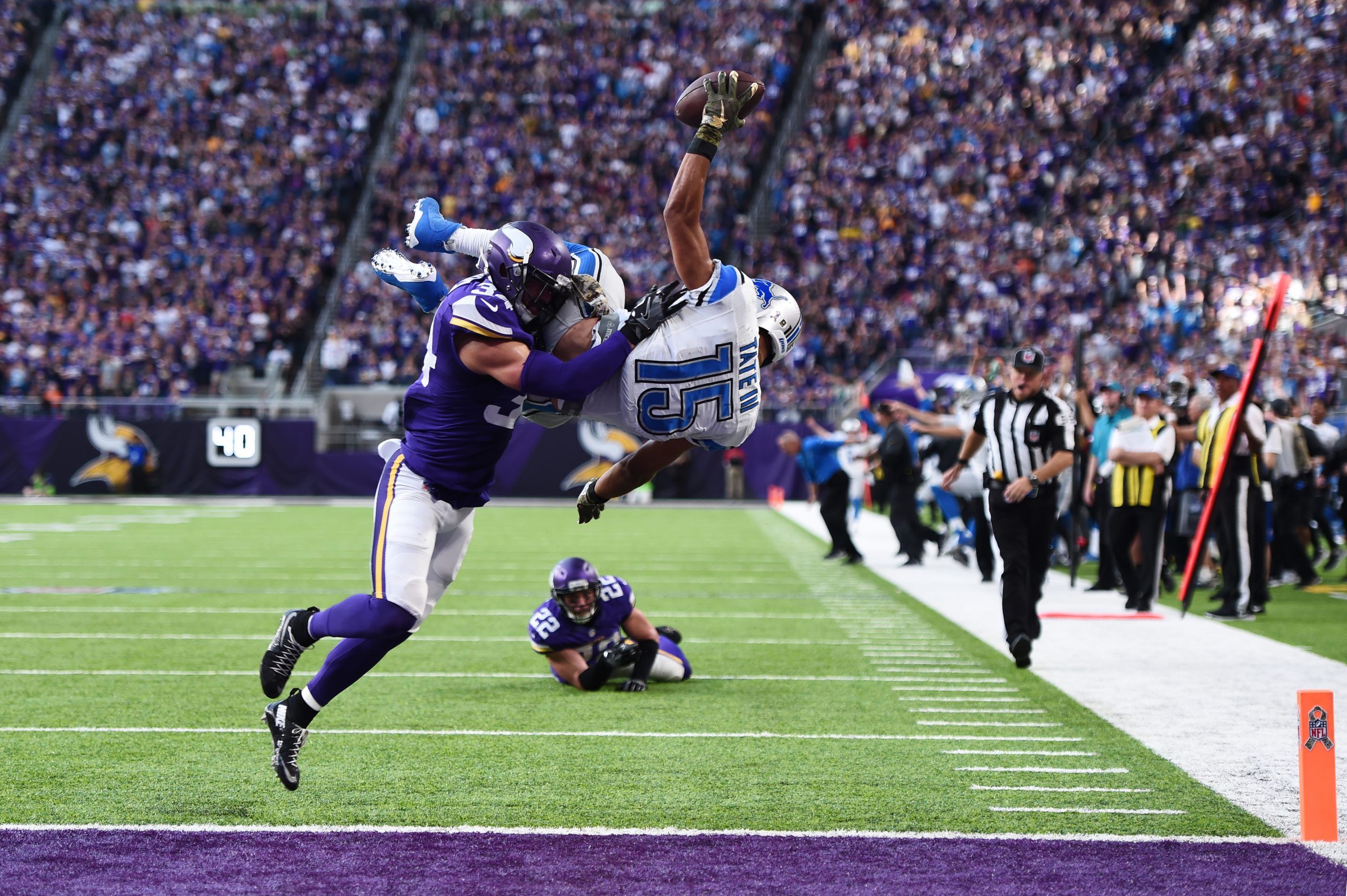 Detroit Lions v Minnesota Vikings