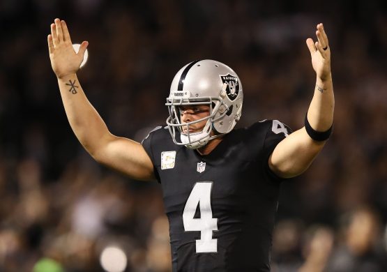 Denver Broncos v Oakland Raiders