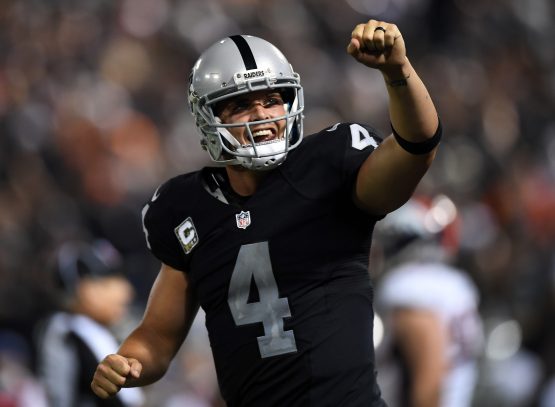Denver Broncos v Oakland Raiders
