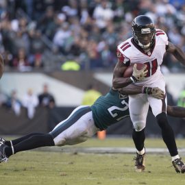Atlanta Falcons v Philadelphia Eagles