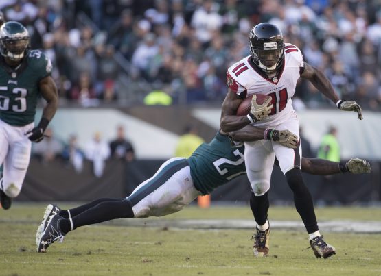 Atlanta Falcons v Philadelphia Eagles