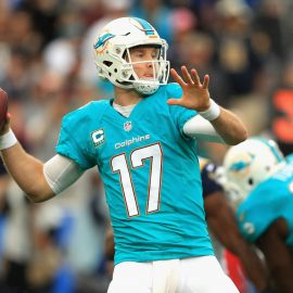 Miami Dolphins v Los Angeles Rams