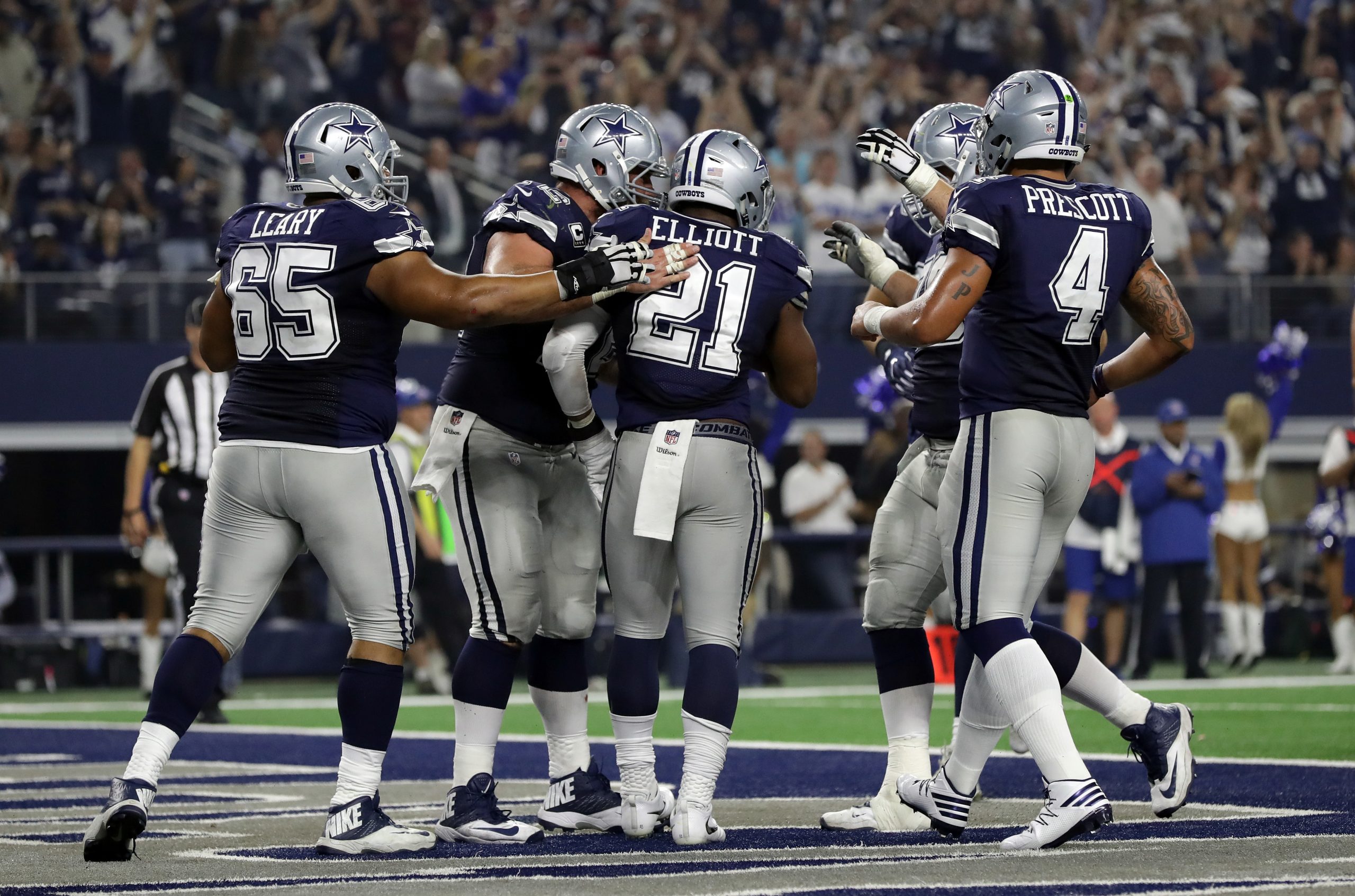 Washington Redskins v Dallas Cowboys