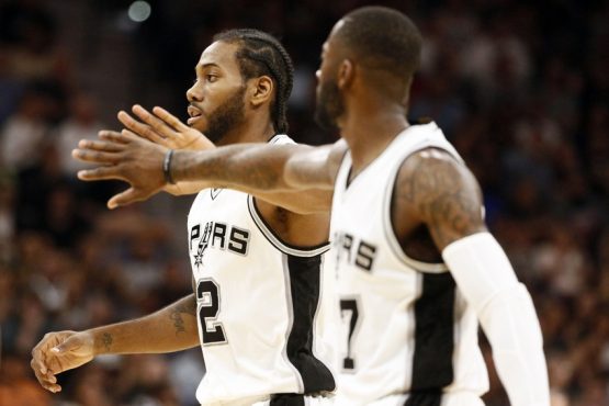 9648487-kawhi-leonard-jonathon-simmons-nba-utah-jazz-san-antonio-spurs